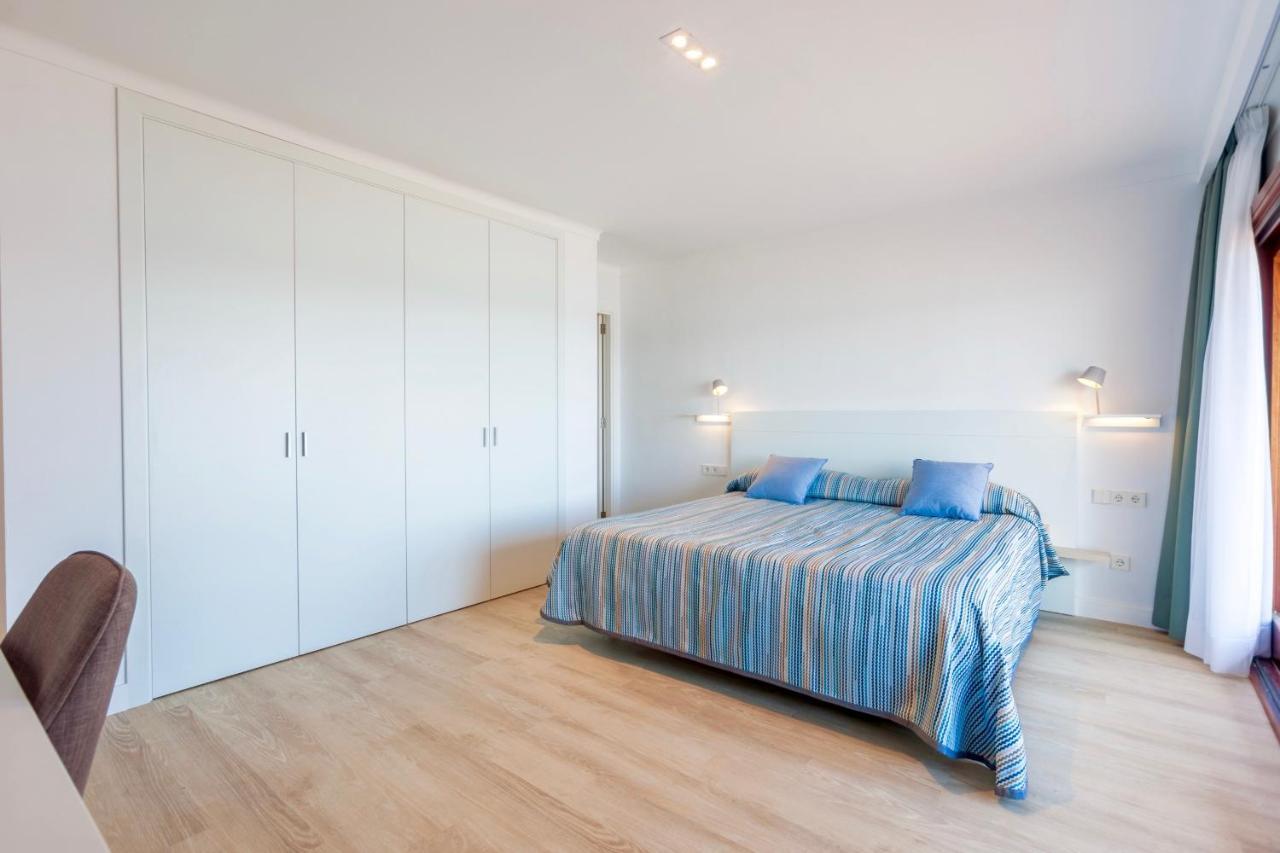 Beachfront Villa Socias Playa By Sealand Villas Playa de Muro  Exteriér fotografie